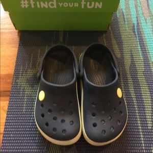 Kids crocs, water shoes